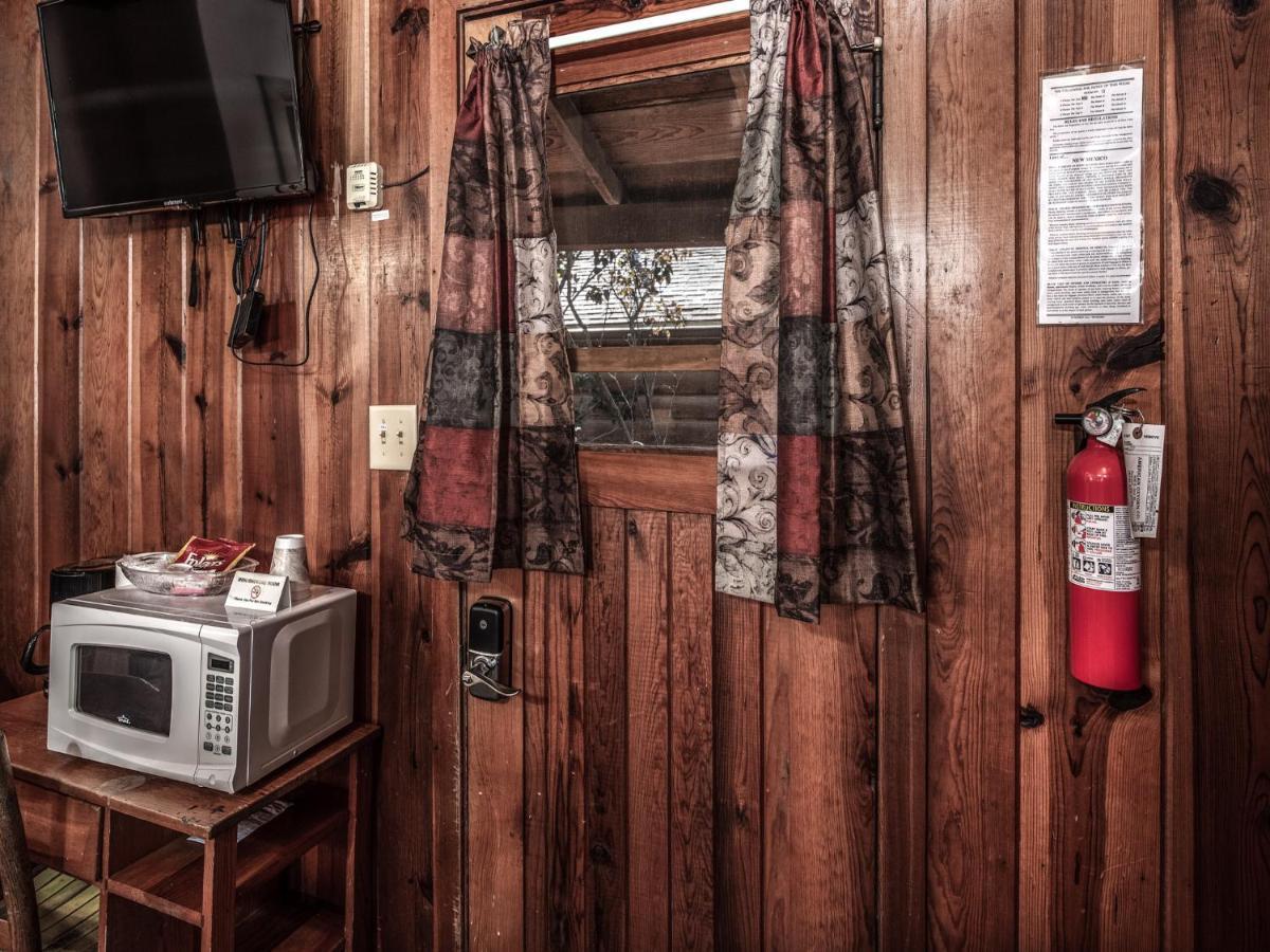 Apache Village Cabinette 13, Queen Bed, Midtown, Sleeps 2 루이도소 외부 사진