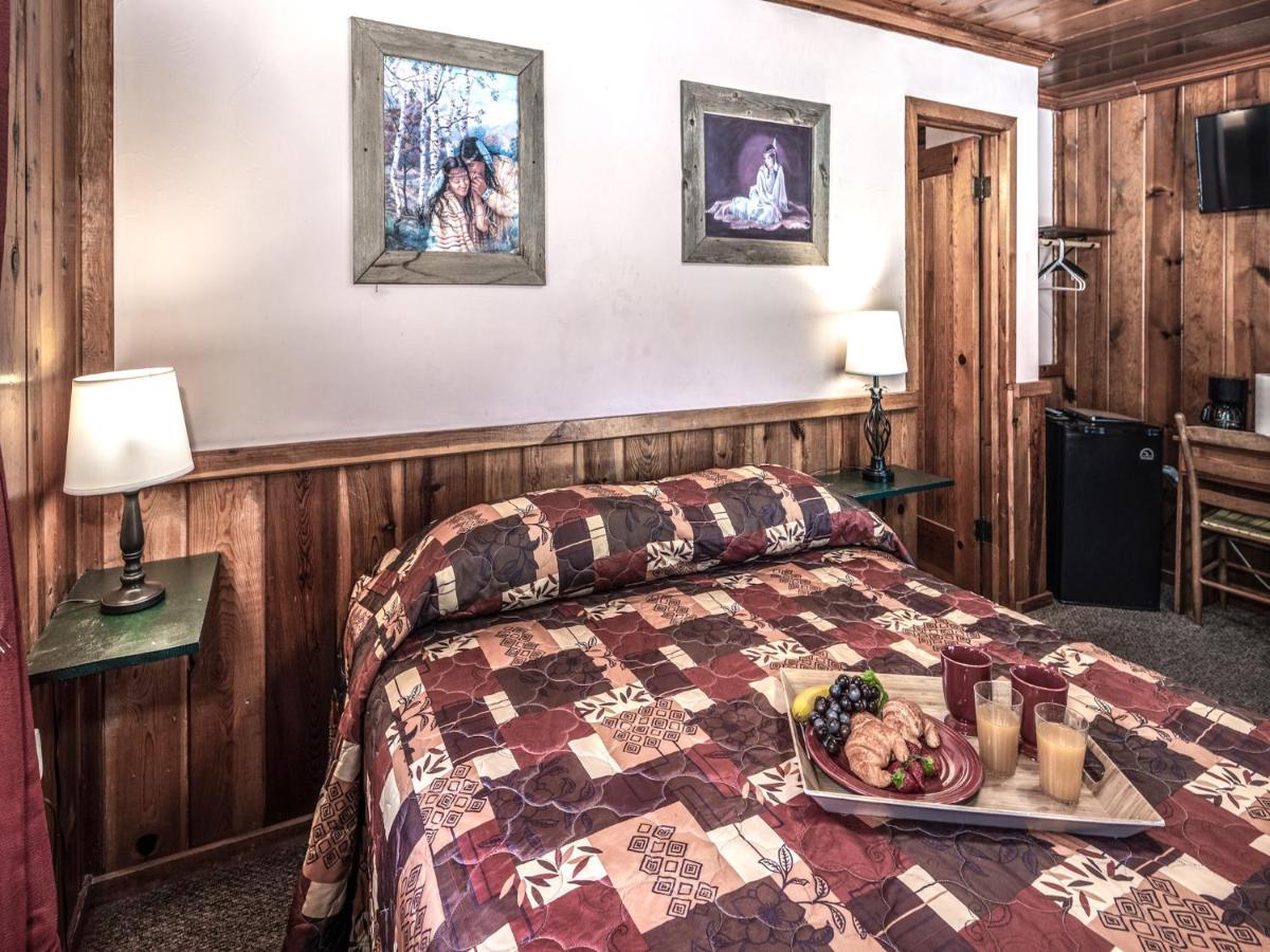 Apache Village Cabinette 13, Queen Bed, Midtown, Sleeps 2 루이도소 외부 사진